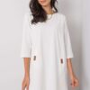 Robe blanche ample