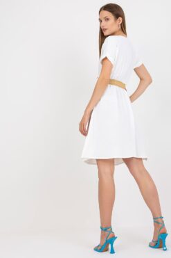 Robe blanche invitée mariage