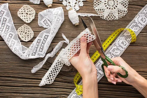 découpe de dentelle artisanal