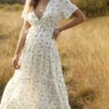 robe-longue-ete-chic-blanche-pose1