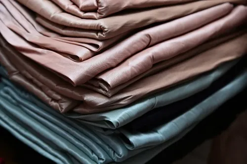 pile de tissu en soie